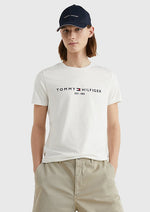 Charger l&#39;image dans la galerie, T-Shirt logo Tommy Hilfiger blanc en coton bio
