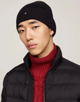 bonnet-unisexe-tommy-hilfiger-am0am12796bds-porte