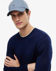 casquette-tommy-hilfiger-unisexe-bleue-AM0AM13008C2B-porte