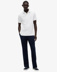 polo-tommy-hilfiger-blanc-homme-MW0MW17770YBR-porte