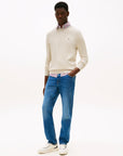 pull-tommy-hilfiger-beige-homme-porte