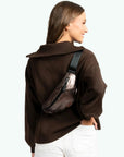 sac-banane-cabaia-louisville-marron-porte-dos