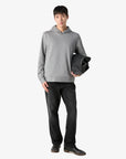 sweat-capuche-boss-gris-homme-porte