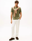 t-shirt-tommy-hilfiger-kaki-homme-porte