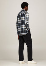 Charger l&#39;image dans la galerie, Chemise à carreaux homme Tommy Jeans noire en coton bio | Georgespaul
