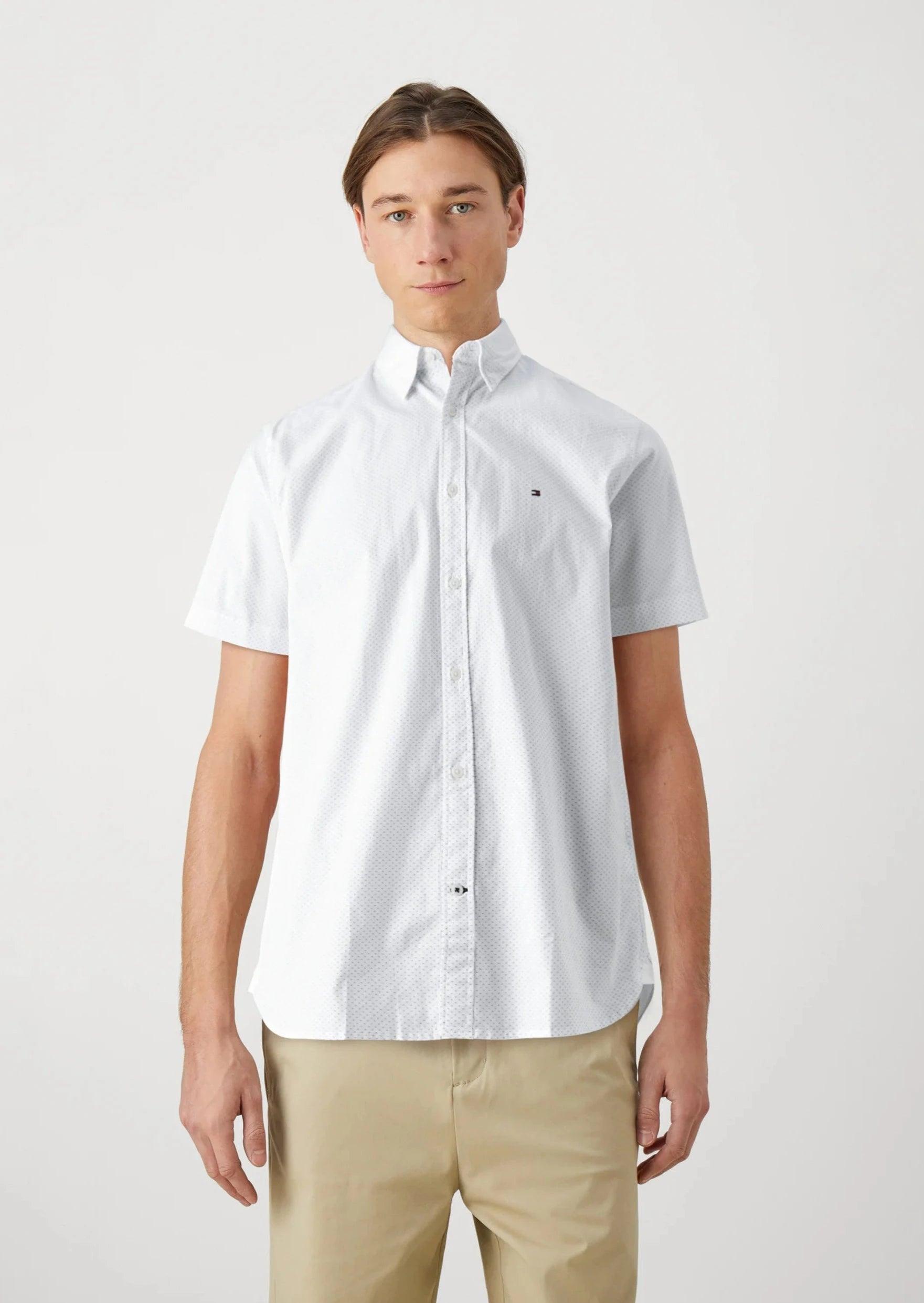 Chemise manches courtes Tommy Hilfiger blanche à motifs - Georgespaul