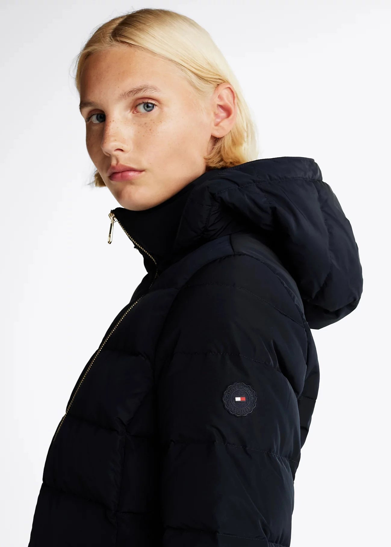 Doudoune à capuche Tommy Hilfiger marine pour femme | Georgespaul