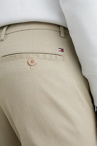 Pantalon chino slim Tommy Hilfiger beige en coton stretch