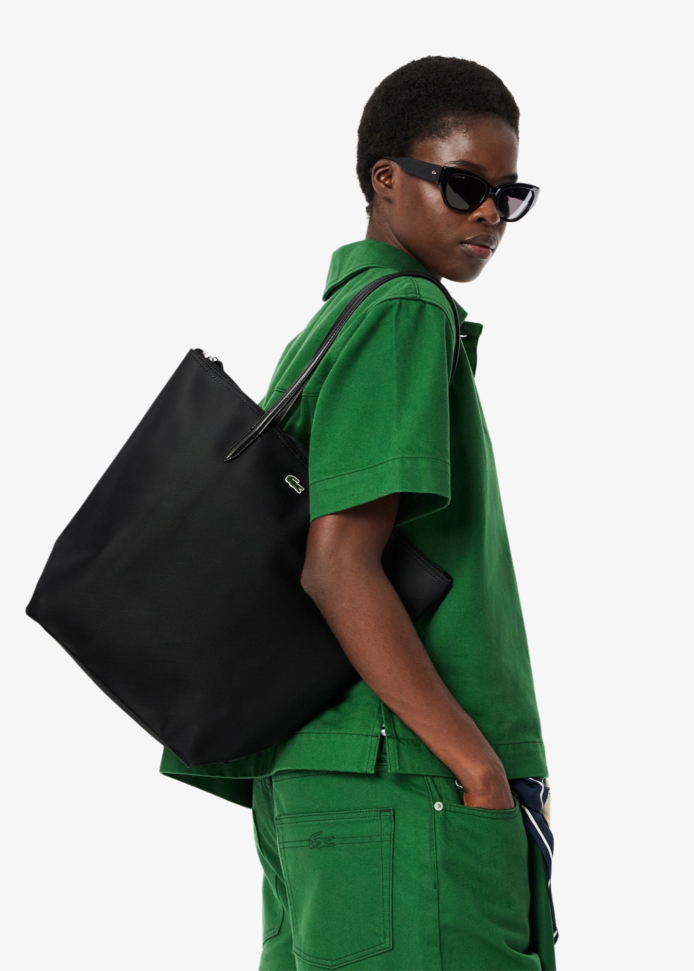 Sac cabas femme Lacoste noir pour femme | Georgespaul 