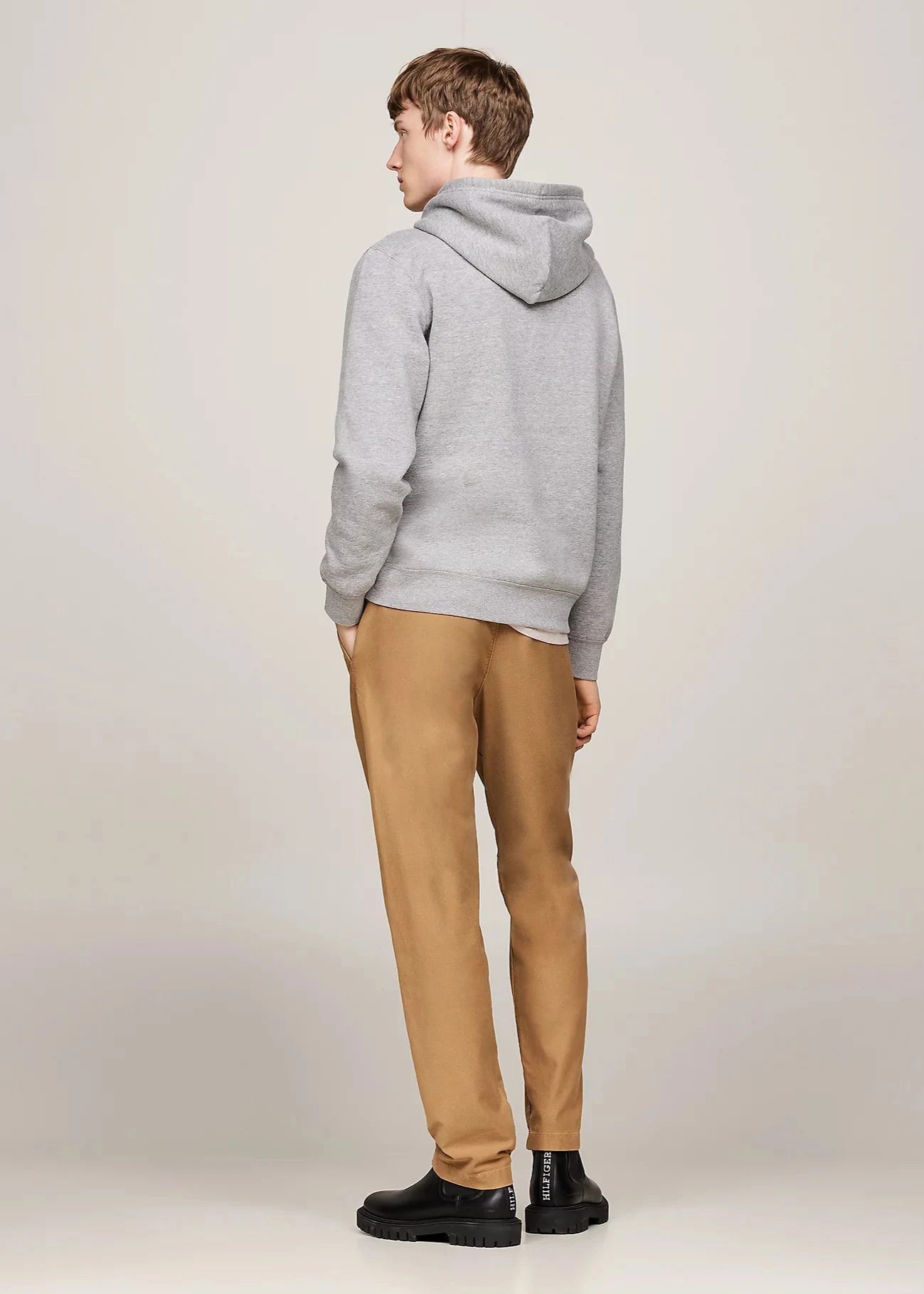 Sweat_capuche_Tommy_Hilfiger_gris_pour_homme_Georgespaul