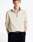 Sweat camionneur Tommy Hilfiger beige pour homme | Georgespaul 