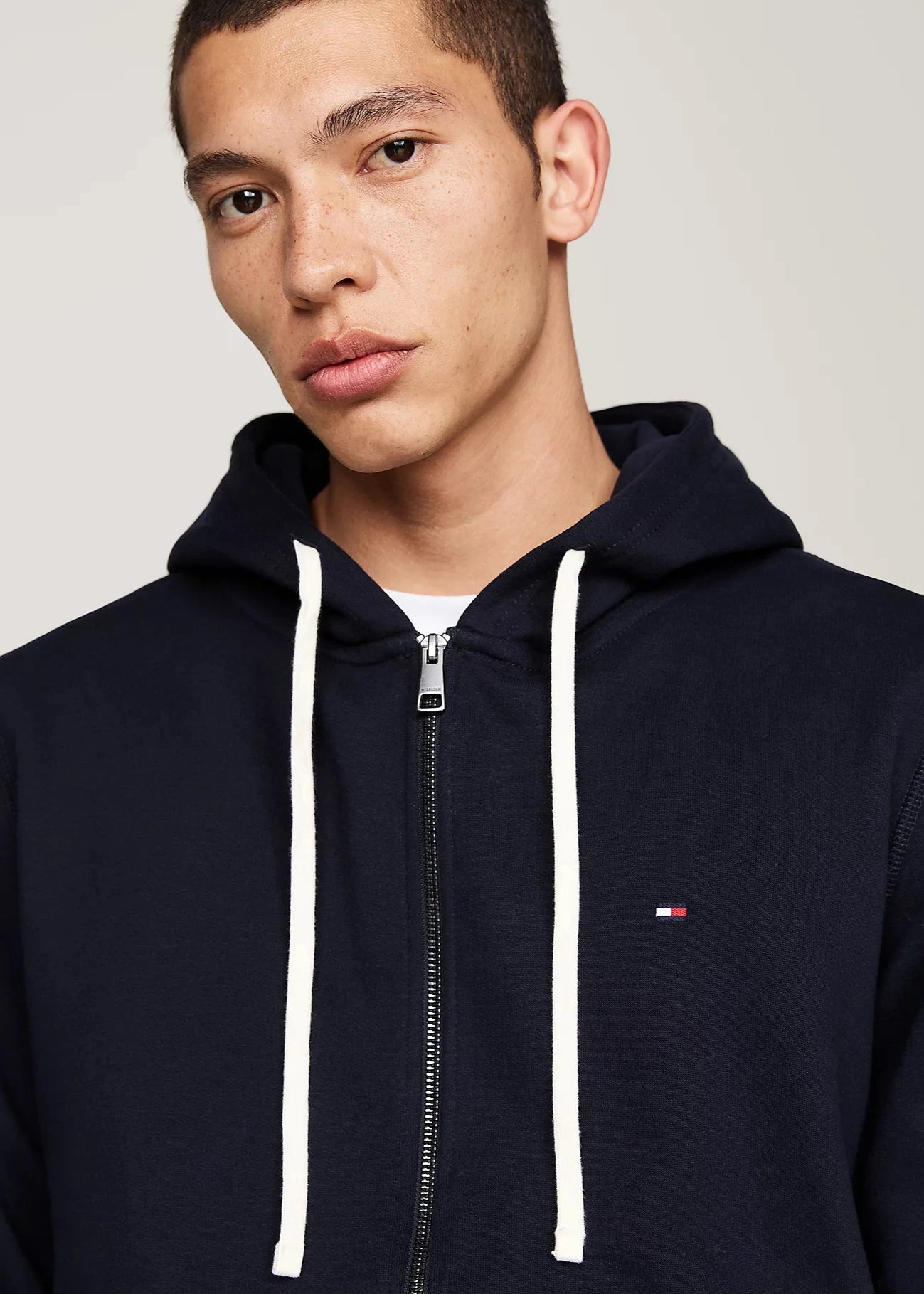 Sweat zippé à capuche Tommy Hilfiger marine pour homme | Georgespaul