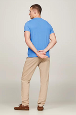 Afbeelding in Gallery-weergave laden, T-Shirt Tommy Hilfiger ajusté bleu en coton bio stretch

