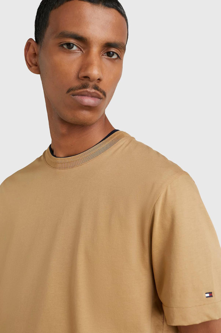 T-Shirt Tommy Hilfiger marron en coton