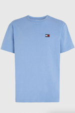 Charger l&#39;image dans la galerie, T-Shirt badge Tommy Jeans bleu clair en coton bio
