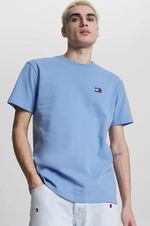 Charger l&#39;image dans la galerie, T-Shirt badge Tommy Jeans bleu clair en coton bio
