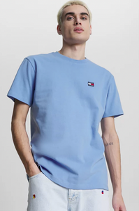 T-Shirt badge Tommy Jeans bleu clair en coton bio