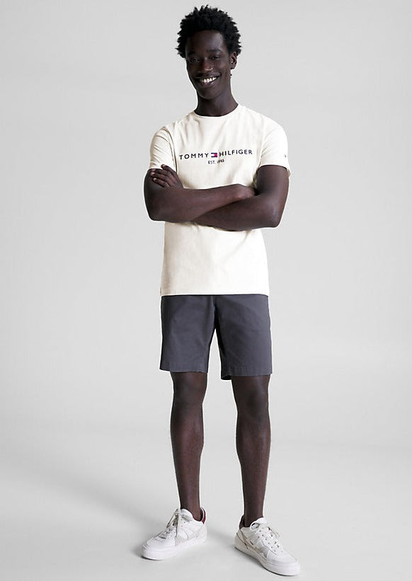 T-Shirt logo poitrine Tommy Hilfiger blanc pour homme I Georgespaul