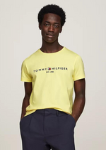 Afbeelding in Gallery-weergave laden, T-Shirt logo poitrine Tommy Hilfiger jaune coton bio
