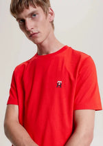 Charger l&#39;image dans la galerie, T-Shirt monogramme Tommy hilfiger rouge en coton bio | Georgespaul
