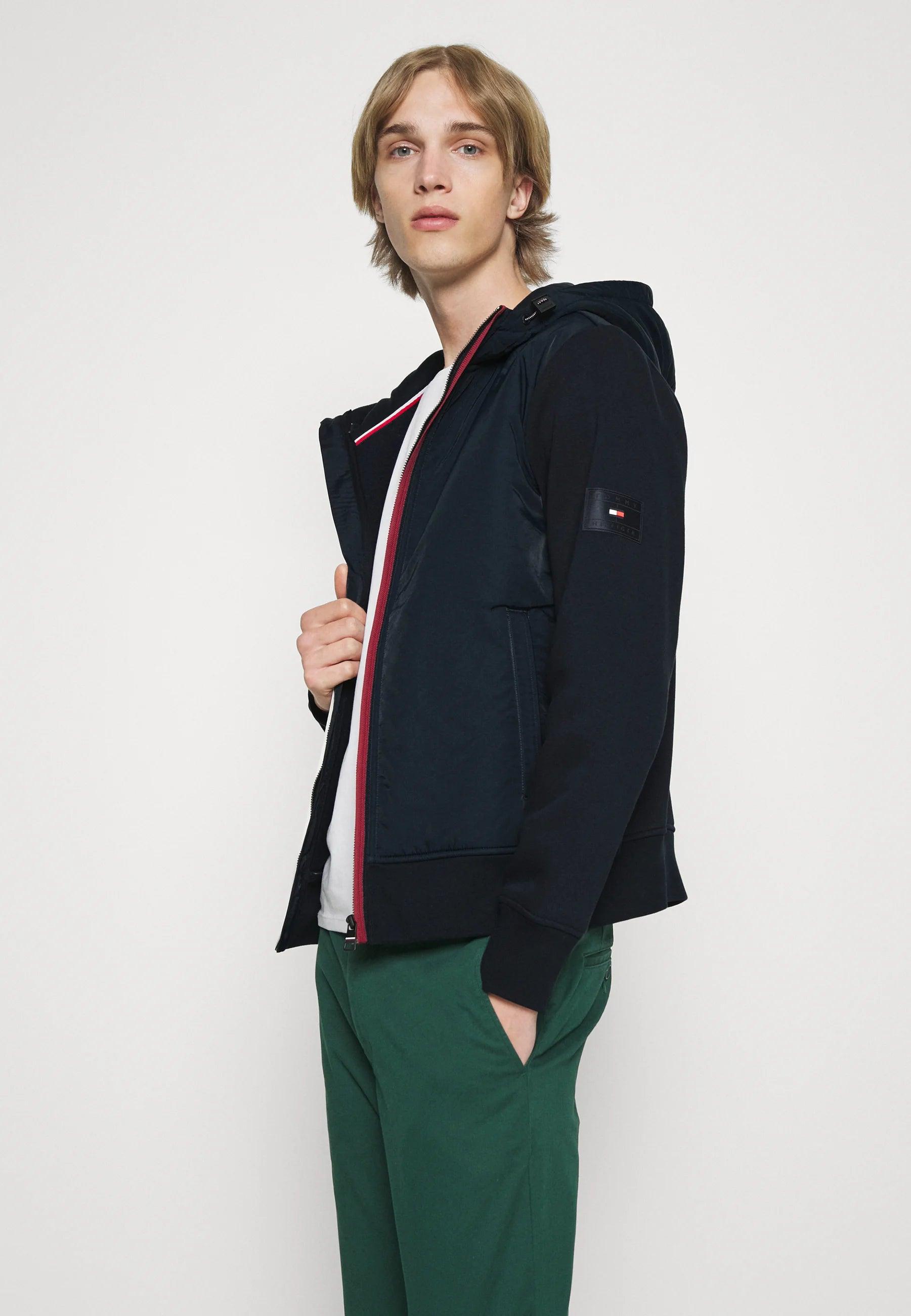 Veste bi-matière à capuche Tommy Hilfiger marine en coton bio - Georgespaul