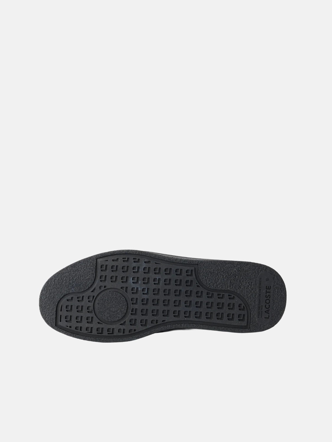 baskets-lacoste-noires-suedes-homme-dessous
