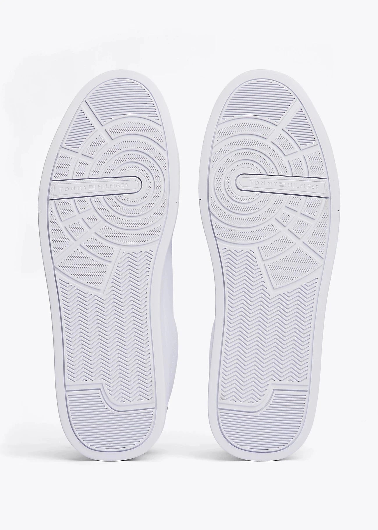baskets-tommy-hilfiger-blanches-fm0fm053670ld-dessous