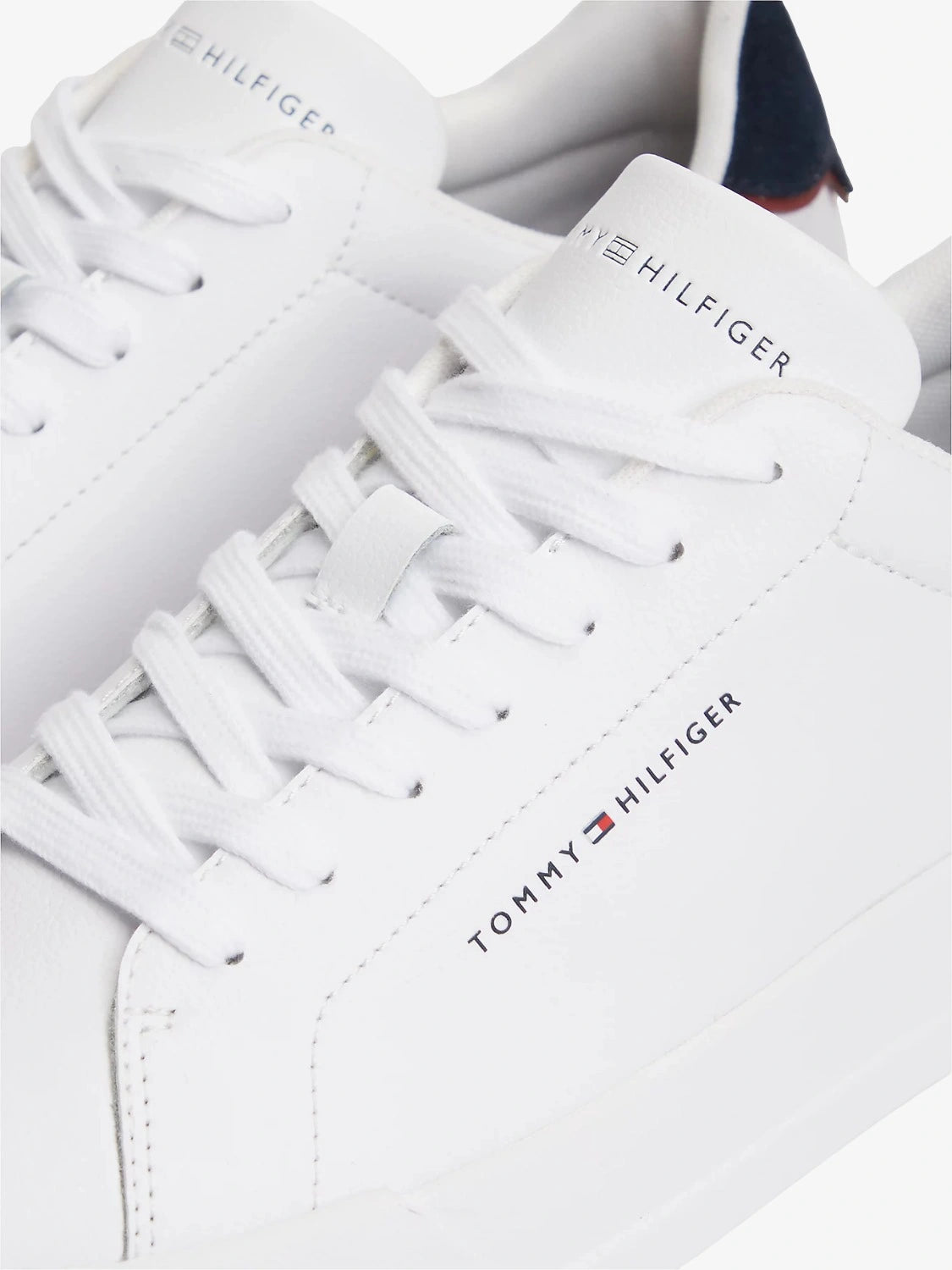baskets-tommy-hlfiger-blanches-homme-FM0FM053670LD-zoom