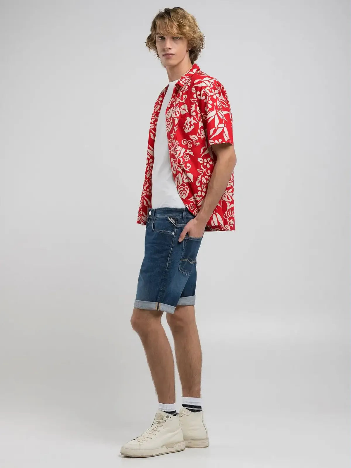 bermuda-replay-homme-bleu-profil