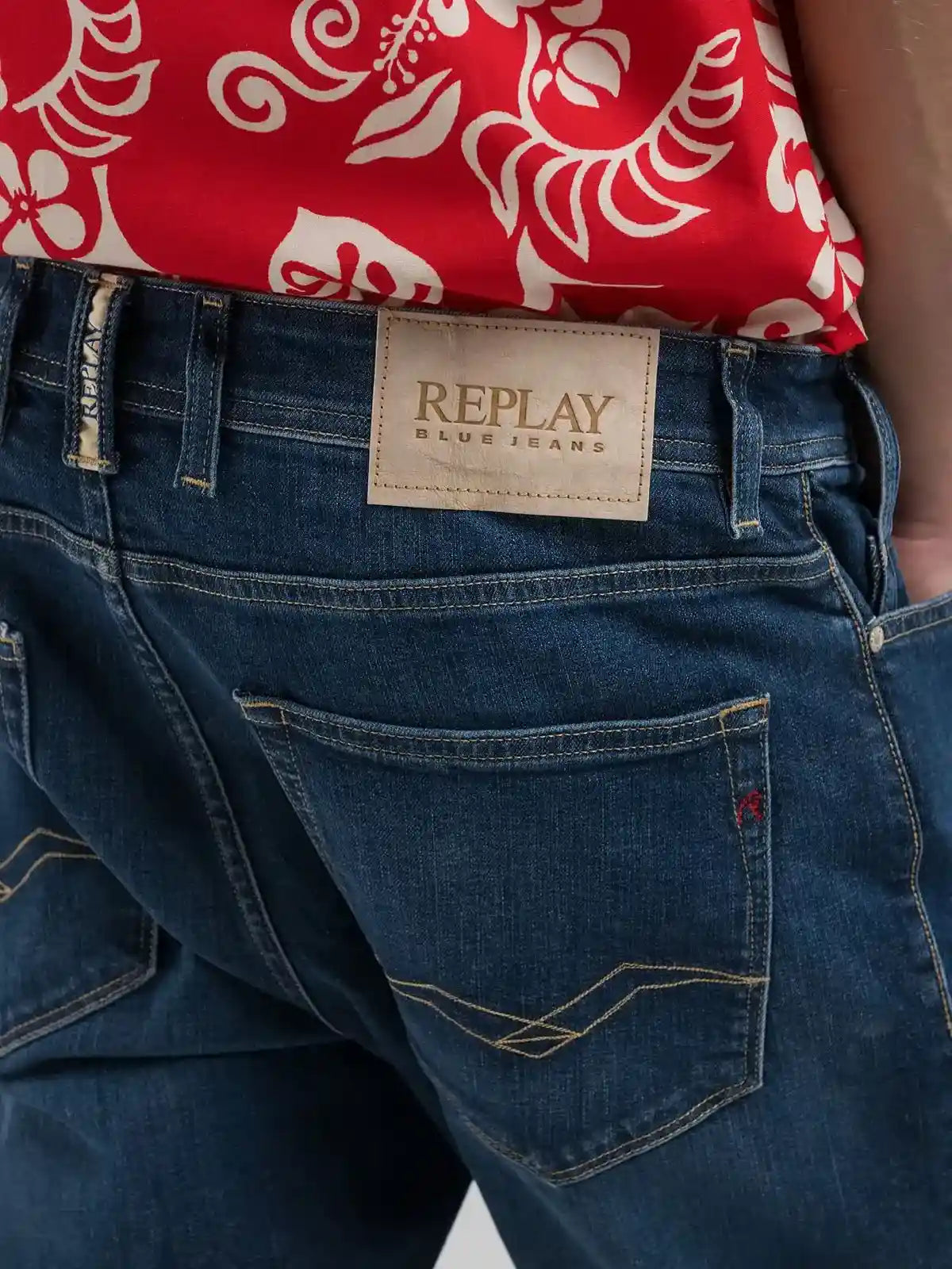 bermuda-replay-homme-bleu-zoom