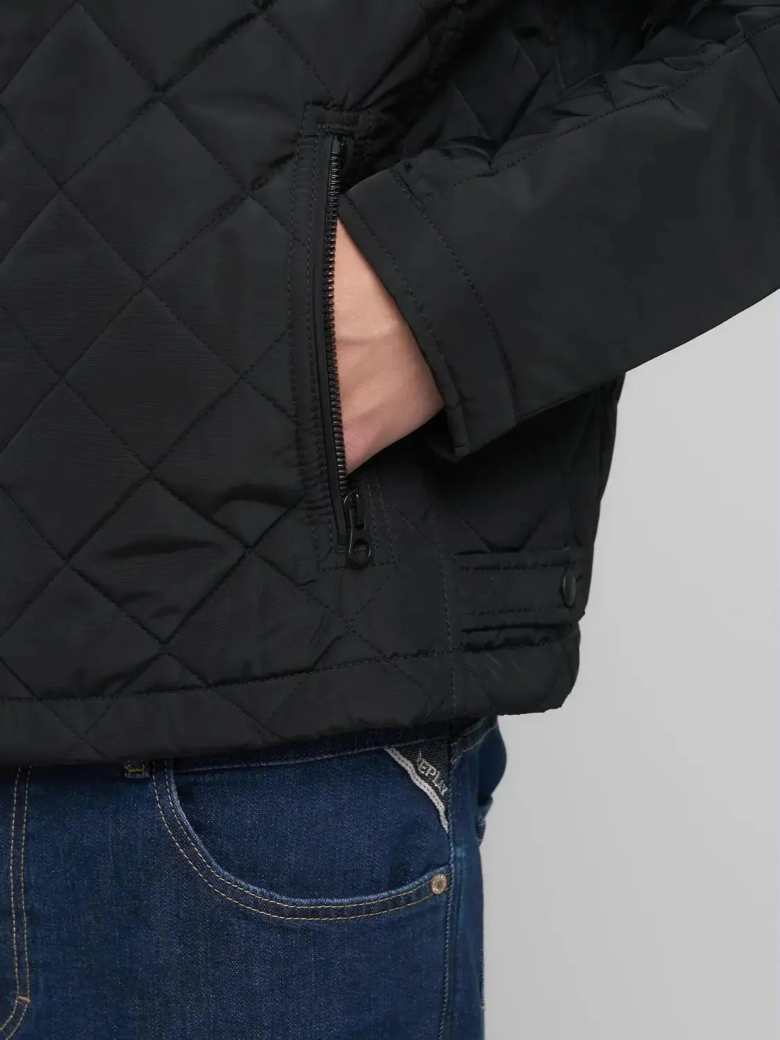 blouson-matelasse-replay-homme-noir-zoom-poche