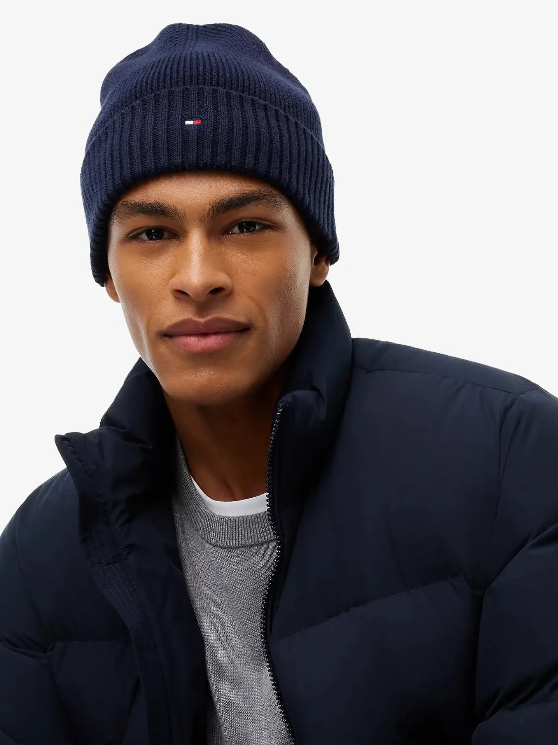 bonnet-tommy-hilfiger-marine-AM0AM12796DW6-porte