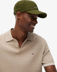casquette-tommy-hilfiger-kaki-porte