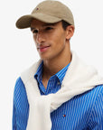 casquette-tommy-hilfiger-marron-porte-am0am14530ag3
