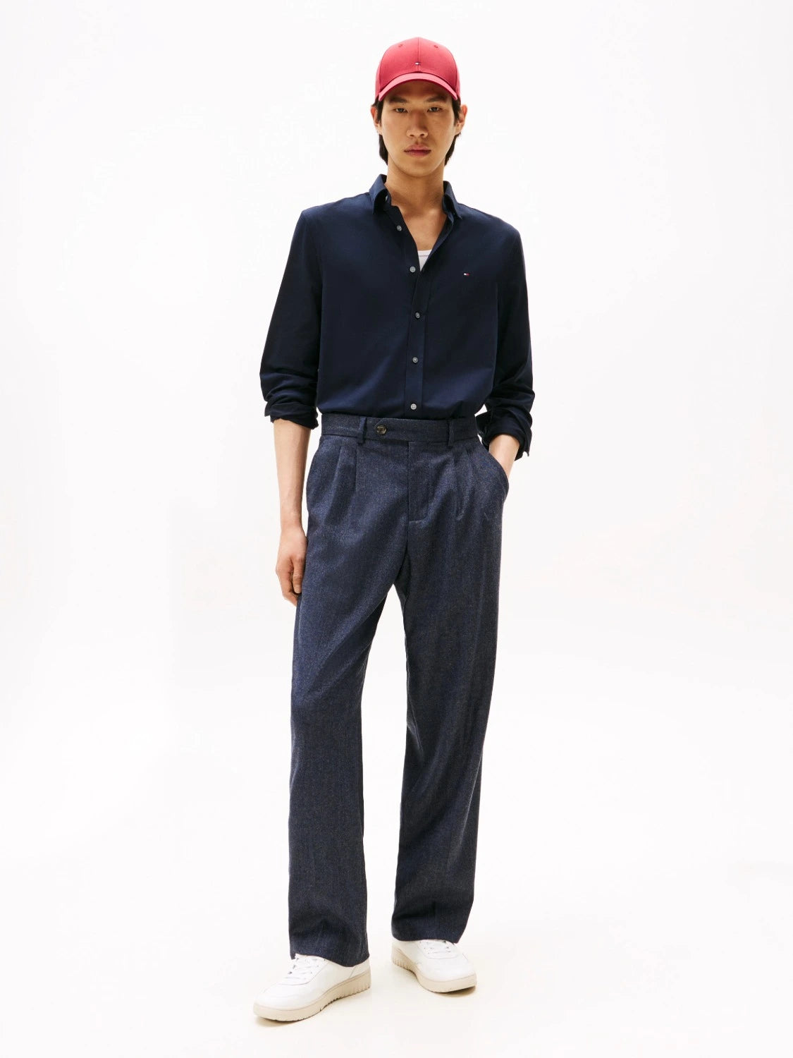 chemise-droite-tommy-hilfiger-marine-homme-porte