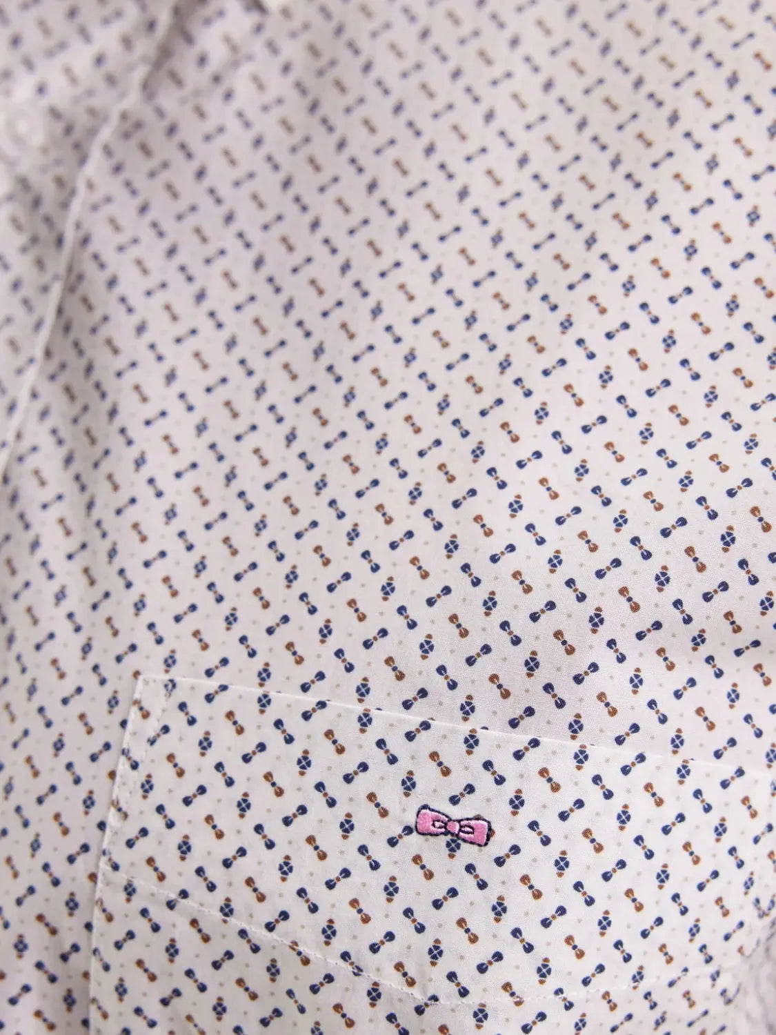 chemise-eden-park-motifs-blanche-homme-zoom-poche
