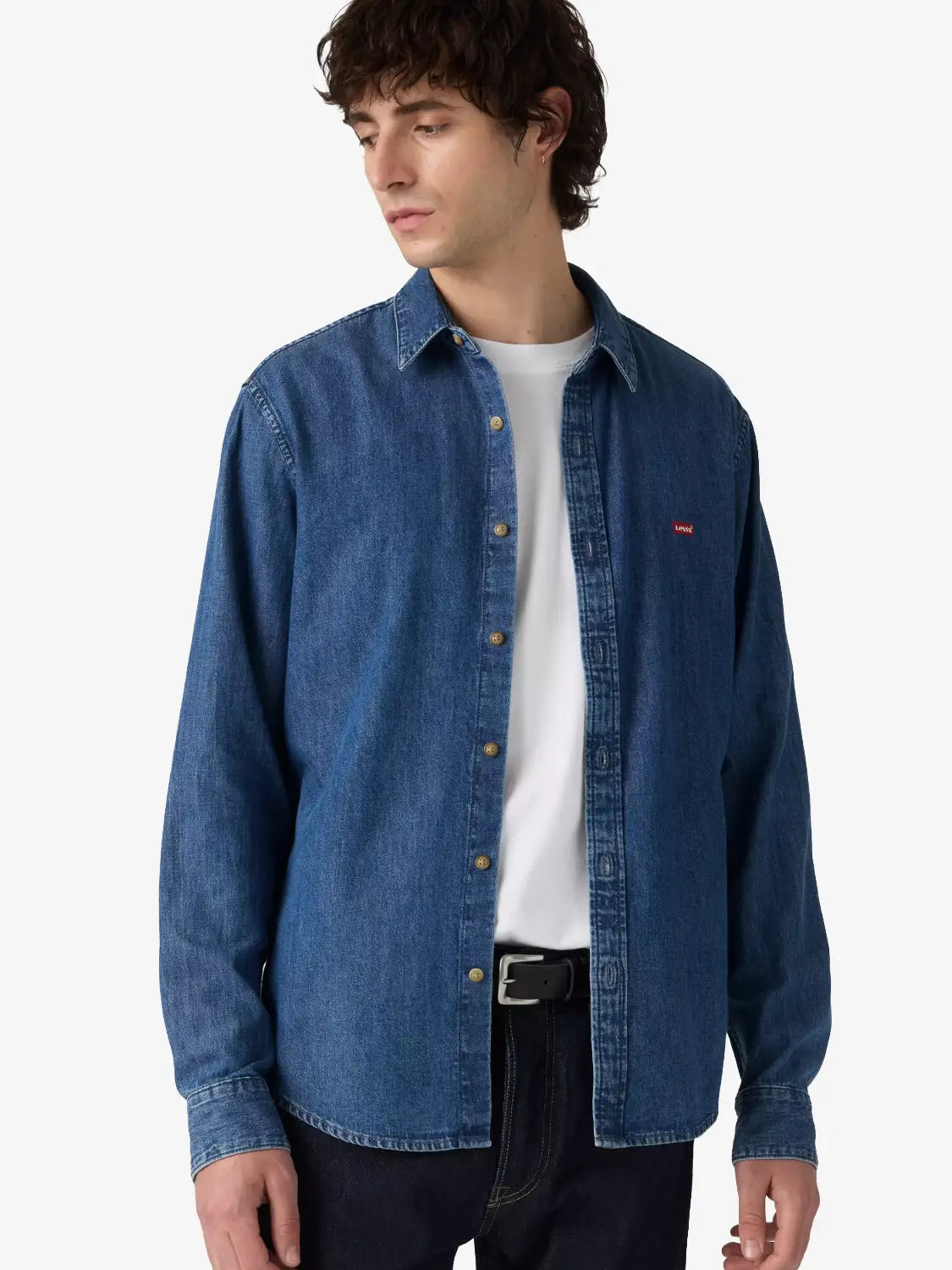 chemise-jean-levis-bleue-porte-0085a-0000