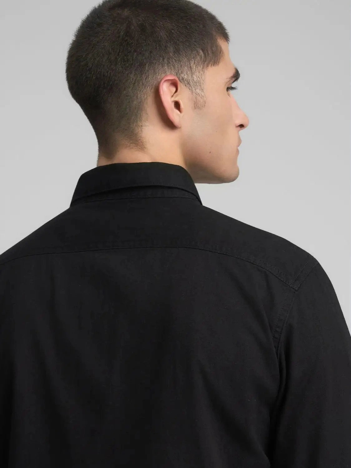 chemise-jean-replay-noire-homme-dos-zoom