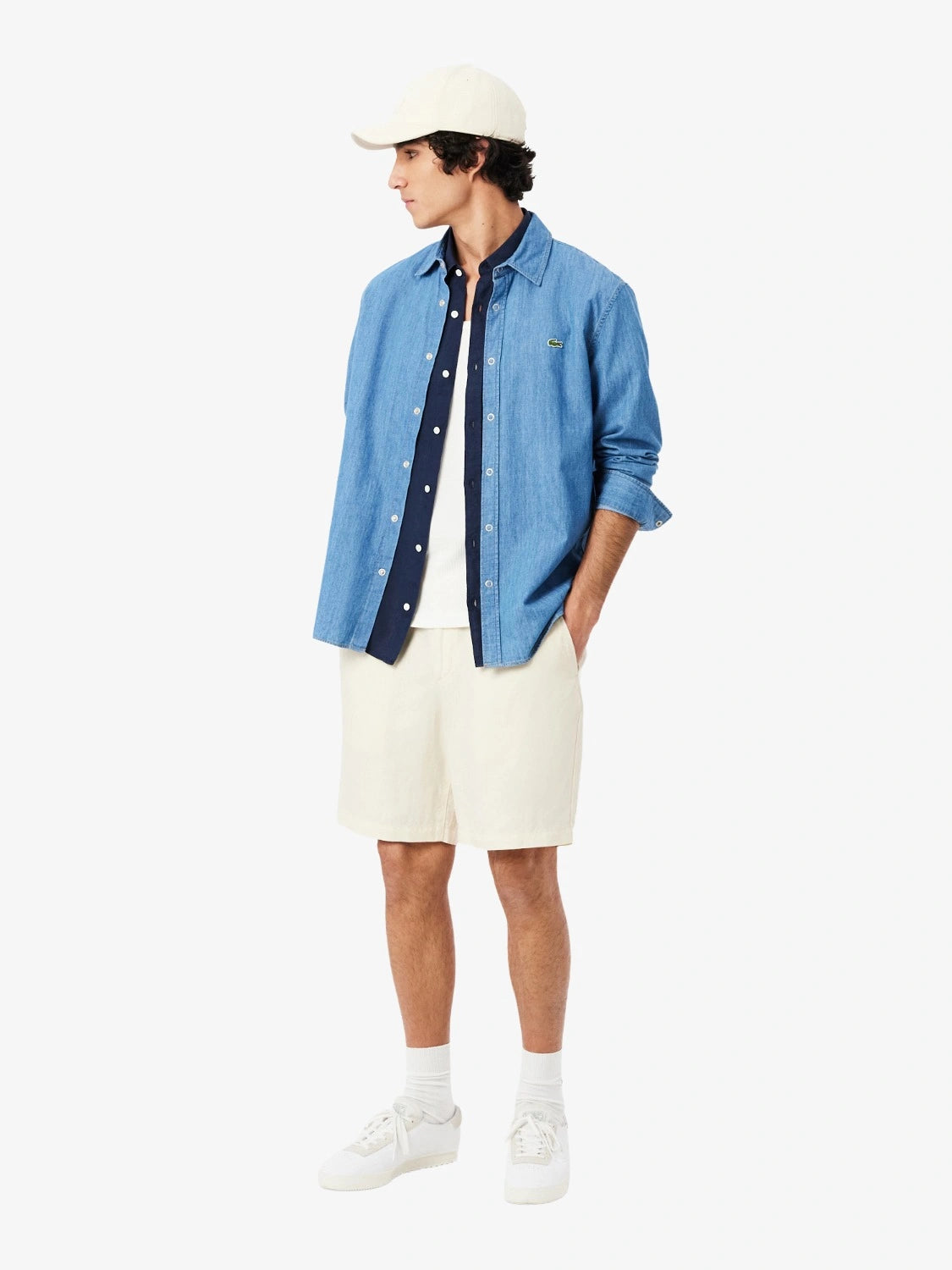 chemise-lacoste-marine-lin-homme-CH5699-00 166-porte