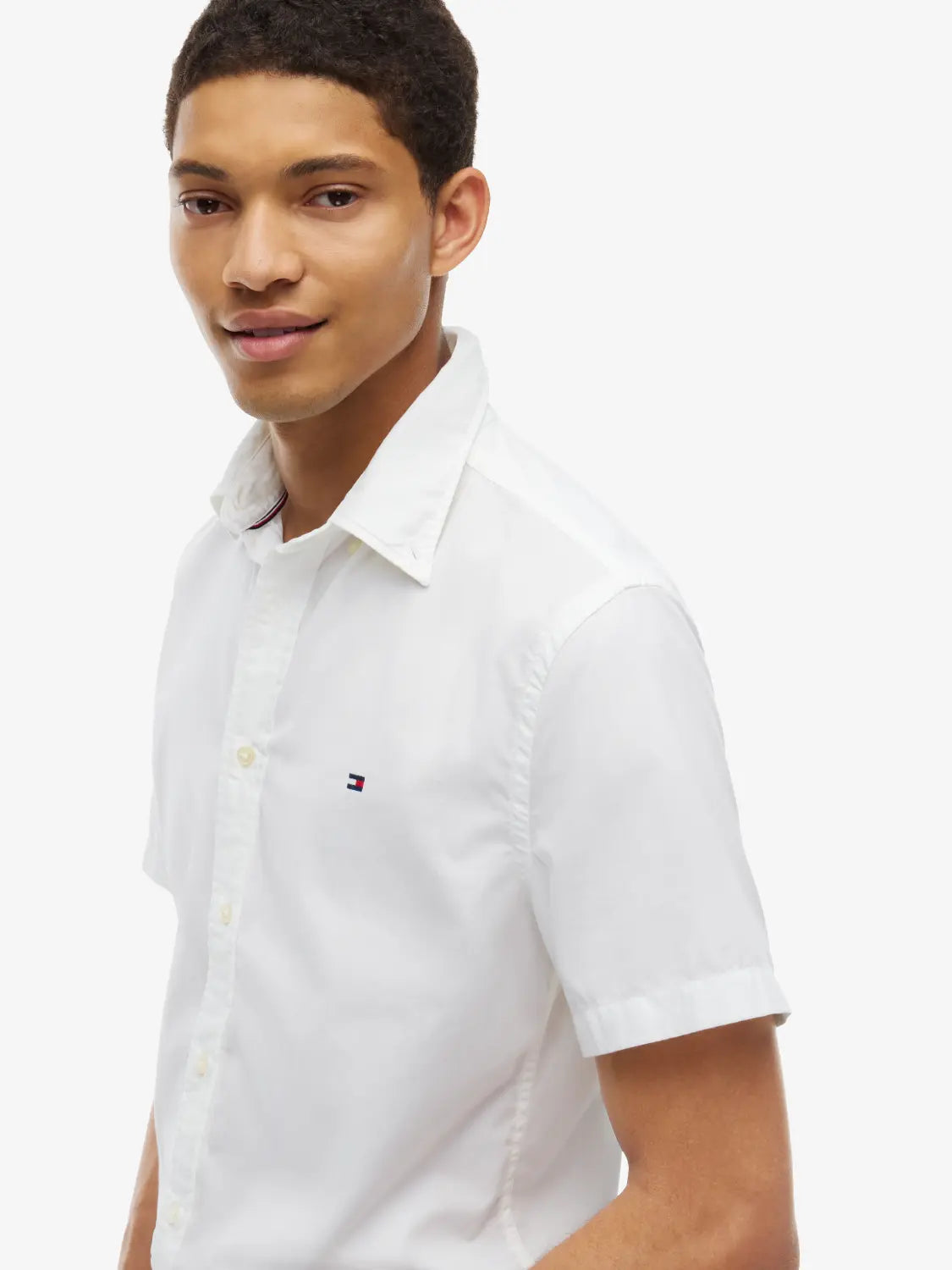 chemise-manches-courtes-tommy-hilfiger-zoom-MW0MW42248YCF