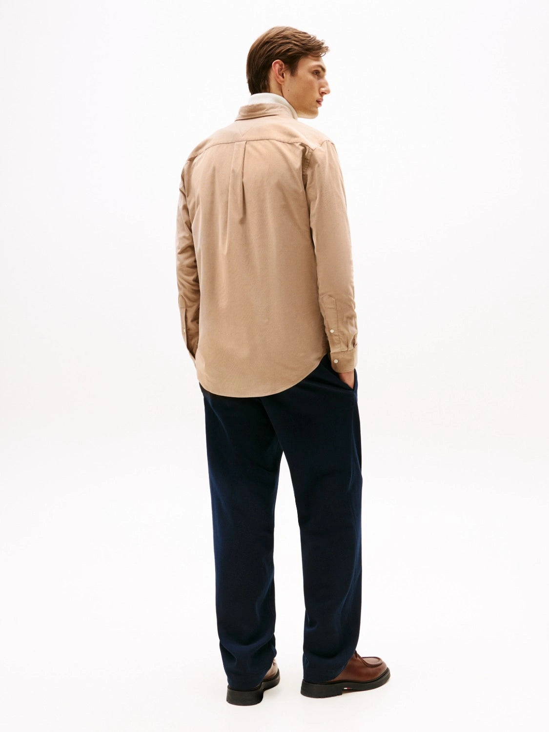 chemise-tommy-hilfiger-beige-homme-dos