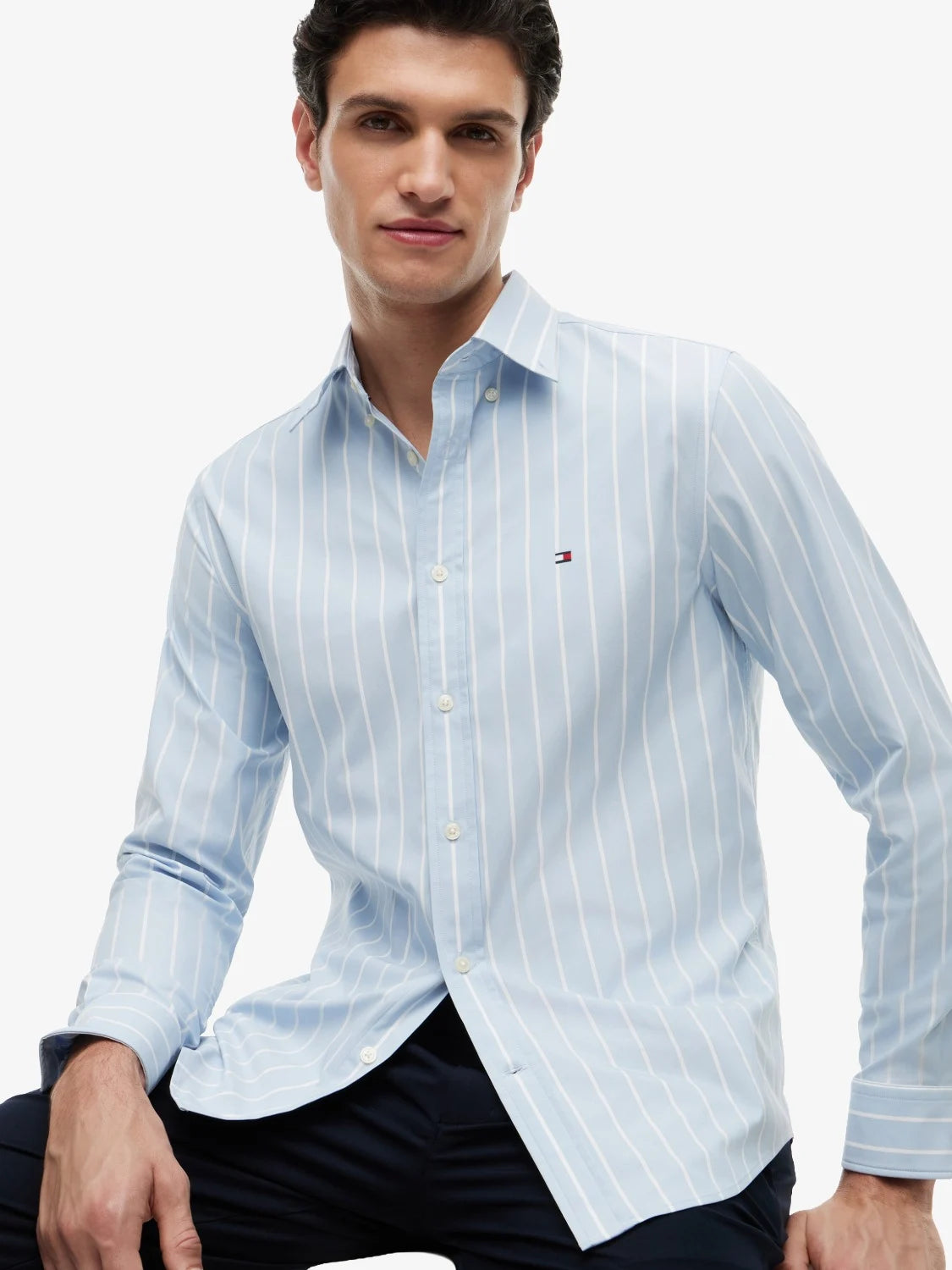 chemise-tommy-hilfiger-bleue-MW0MW434300A4-zoom