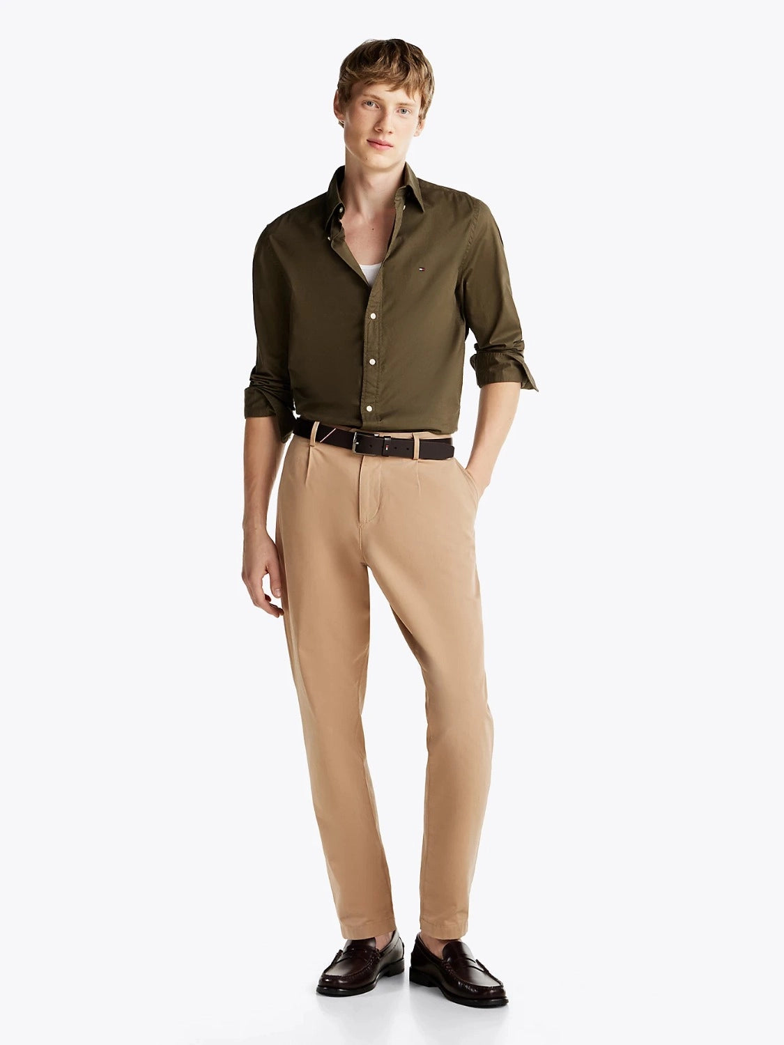 chemise-tommy-hilfiger-kaki-homme-porte