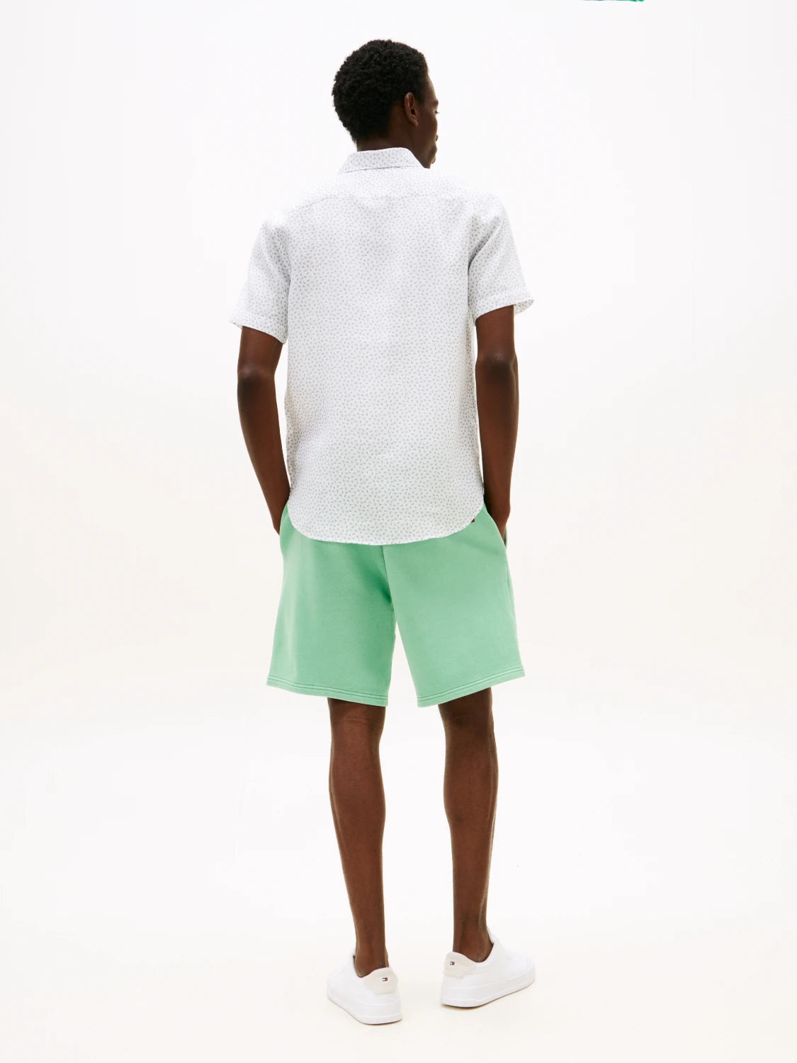 chemise-tommy-hilfiger-manches-courtes-homme-dos