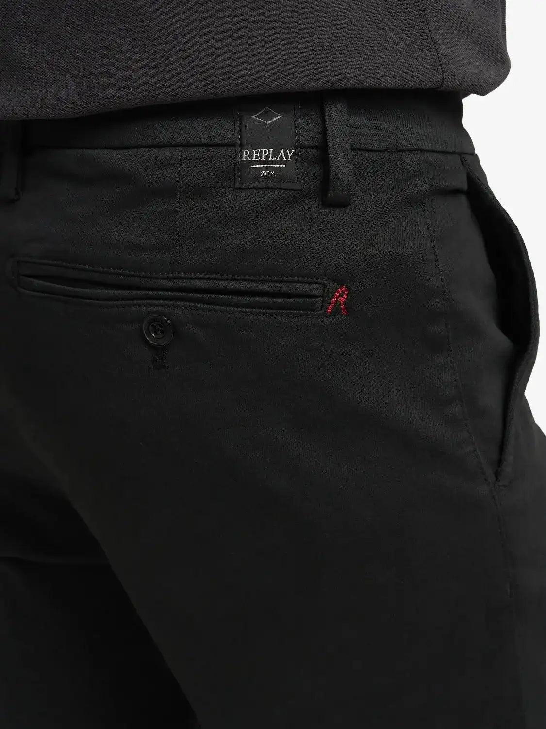 chino-relay-homme-noir-M9627E.000.8366197 040-zoom-dos