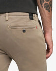 chino-replay-slim-beige-homme-M9627E.000.8366197 020-poche-dos