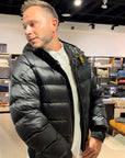 doudoune-pharell-pjs-homme-noir-face-porte