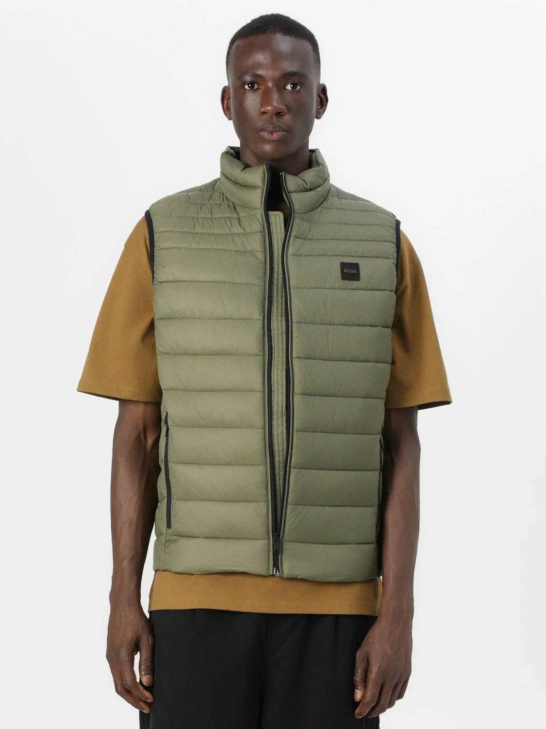 doudoune-sans-manches-boss-homme-kaki-porte-face