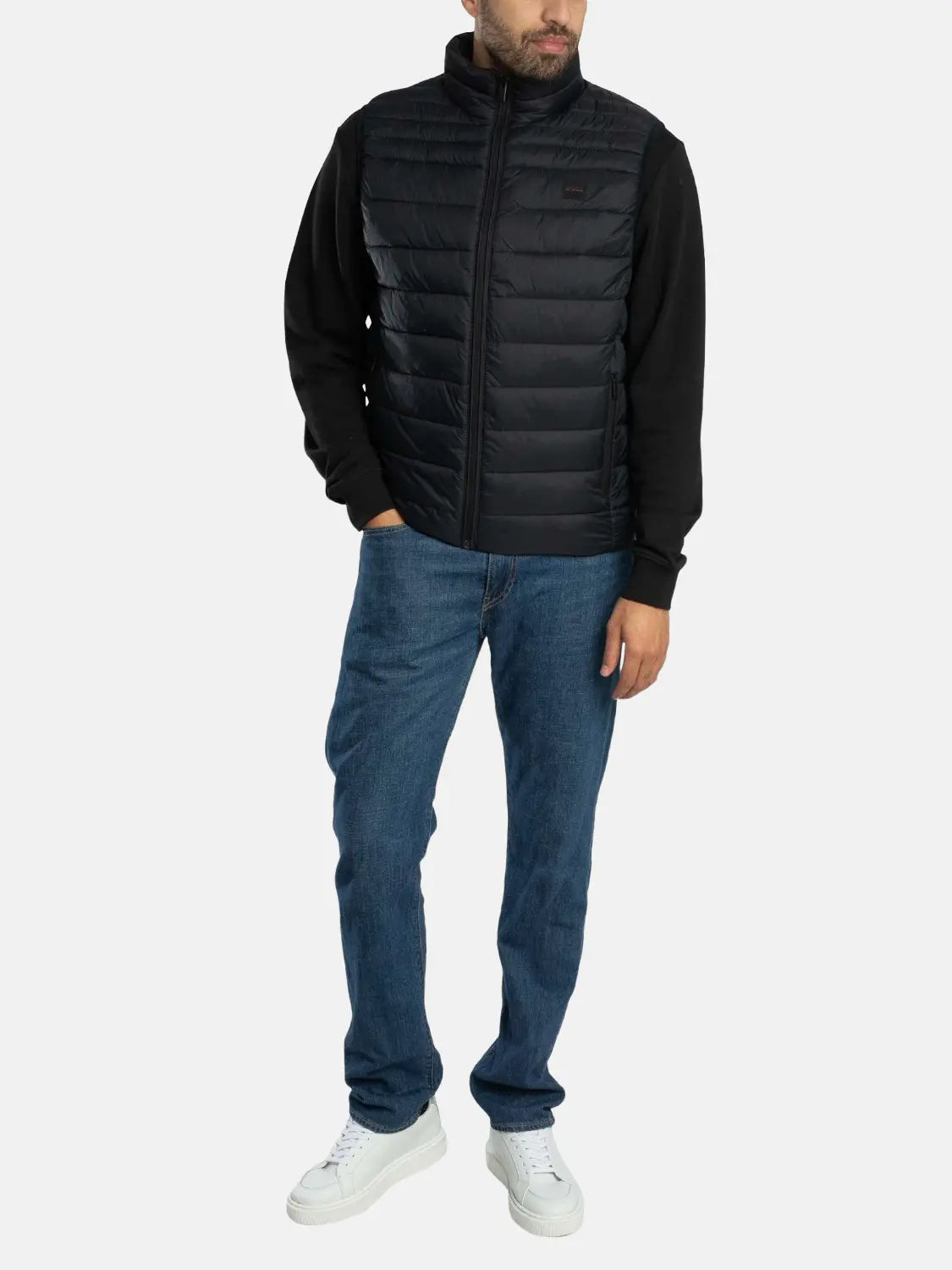 doudoune-sans-manches-boss-noire-porte-50549243001