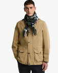 echarpe-tartan-barbour-verte-USC0300TN98 -porte